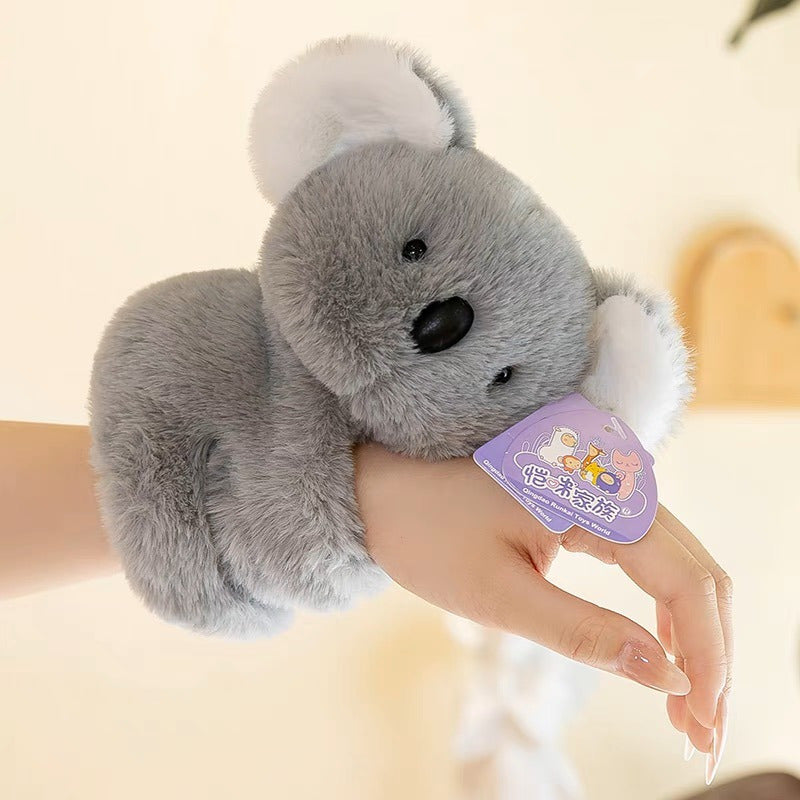 Knuffelige Koala Pluche Polsband - Zachte Polyester Dieren Armband, Perfect voor Feestjes & Cadeaus