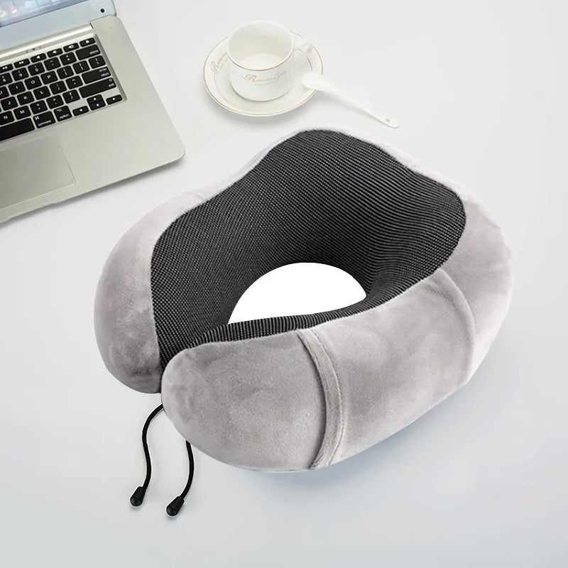 NeckPillow+ l Traagschuim Nekkussen voor Reizen l U-Vormig l Auto & Vliegtuig